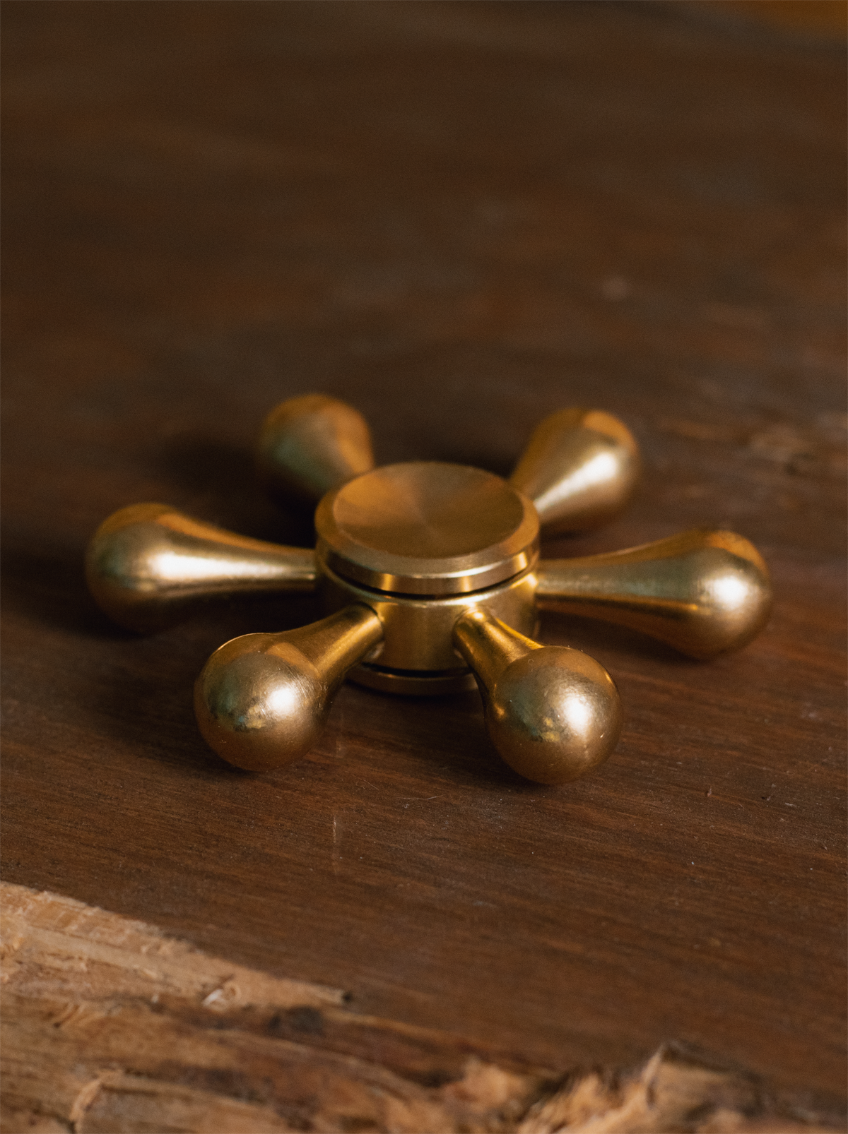 Anemone Spinner – Oceanus Brass