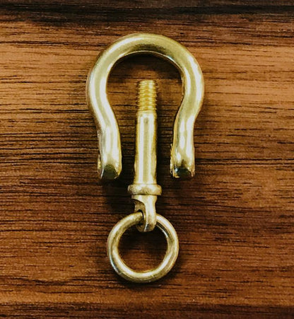 Bow-Shackles